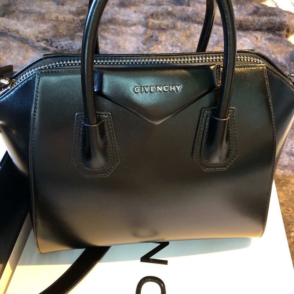 Givenchy Small Antigona Box Leather (SMALL)